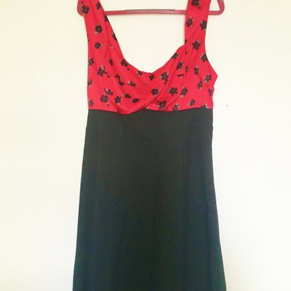 " HOST PICK"  Black Red Flared TORRID DRESS Size 14 - Picture 2 of 2